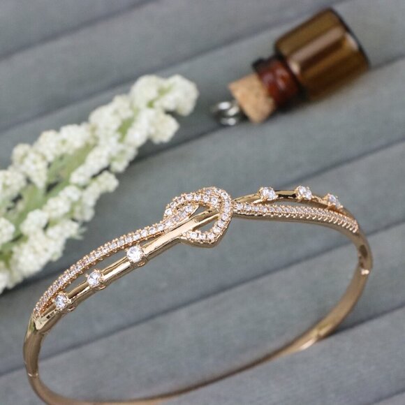 Rose Gold Heart Knot Bangle with Diamond Accents – Elegant Style, XPBL0478 - Picture 1 of 12